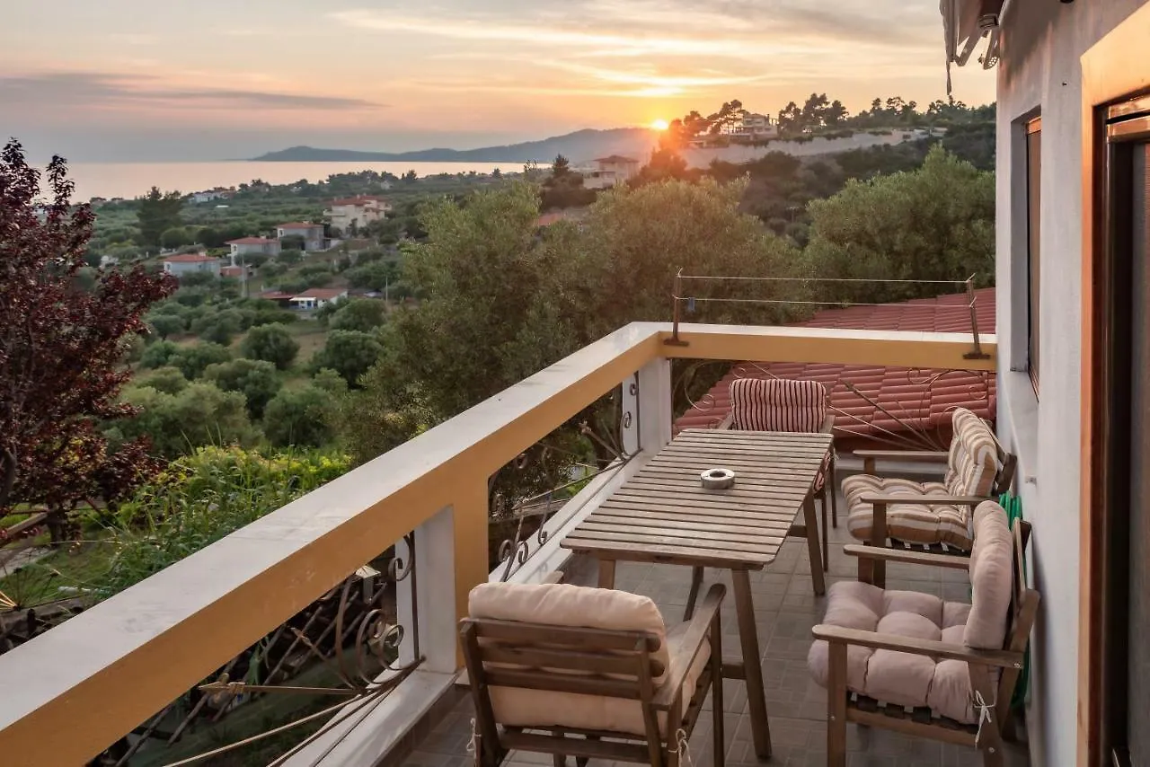 Blue Fox Apartment Nea Skioni 0*,